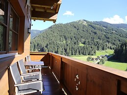 Comfortable Holiday Home