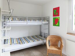 Forest-edge Family Retreat