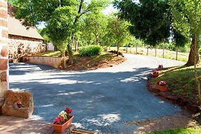 Beautiful Holiday Home With Pool in Teillots