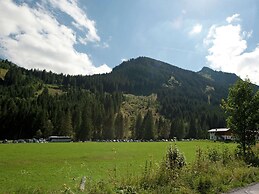 Chalet in Saalbach With Sauna