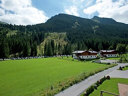 Chalet in Saalbach With Sauna