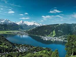 Apartment in Kaprun Ski-in Ski-out Slopes