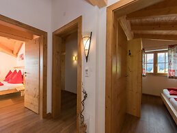 Apartment in Kaprun Ski-in Ski-out Slopes