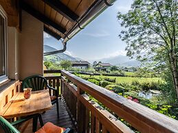 Apartment With Mountain View