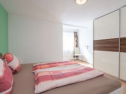 Apartment With Mountain View