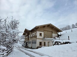 Flat in Mittersill Near Ski Lift
