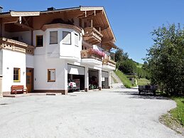 Flat in Mittersill Near Ski Lift