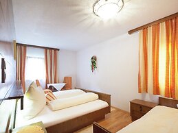 Chalet in Vent Near Stablein Ski Lift