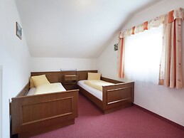 Chalet in Vent Near Stablein Ski Lift