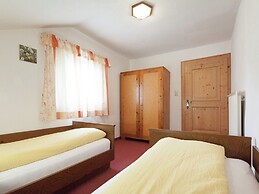Chalet in Vent Near Stablein Ski Lift