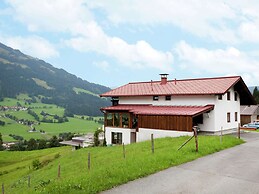 Apartment Brixen Near Ski Lift