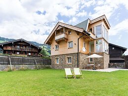 Apartment in Brixen im Thale in ski Area