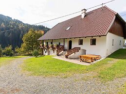 Chalet in Eberstein Near Saualpe Ski