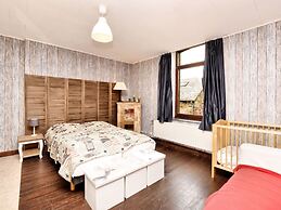 Lierneux Forest View Lodge