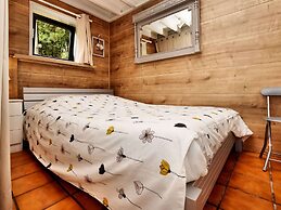 Bungalow With View Near Coo