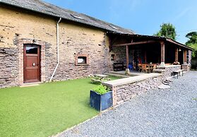 Lierneux Hillside Home