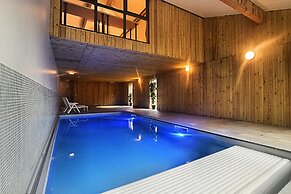 Unique Holiday Home with Pool near Park & Ski Area