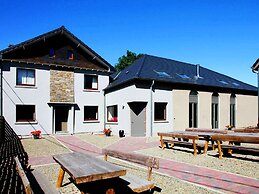 Unique Holiday Home with Pool near Park & Ski Area