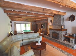 Spacious Ardennes Getaway