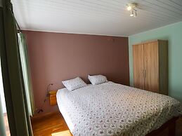 Spacious Ardennes Getaway