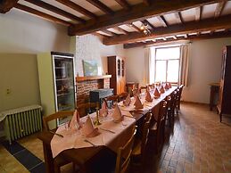 Spacious Ardennes Getaway