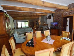 Spacious Ardennes Getaway