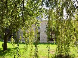 Spacious Ardennes Getaway