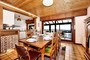 Holiday Home in Nadrin With Private Terrace