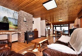 Holiday Home in Nadrin With Private Terrace