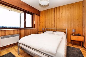Holiday Home in Nadrin With Private Terrace