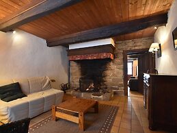 Rustic Vacation Home, Baneux