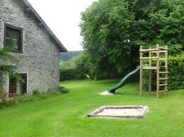 Rustic Vacation Home, Baneux