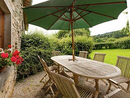 Rustic Vacation Home, Baneux
