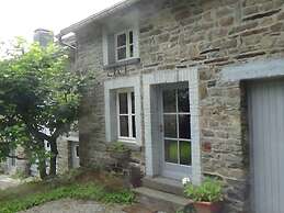 Rustic Vacation Home, Baneux