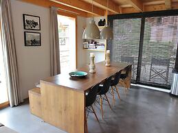 Chalet in La Tzoumaz Near Ski Slopes