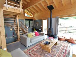 Chalet in La Tzoumaz Near Ski Slopes