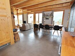 Chalet in La Tzoumaz Near Ski Slopes