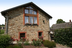 Spacious Stay With Terrace
