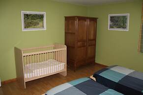 Spacious Stay With Terrace