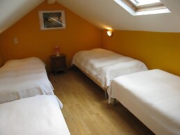Spacious Stay With Terrace