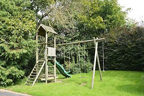 Farm Stay With Sauna, Teuven