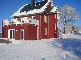 Charming Fens Family Home