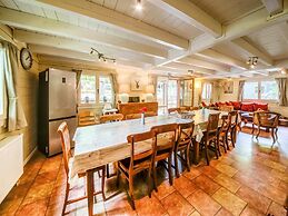 Chalet With Sauna Near Durbuy