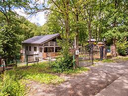 Chalet With Sauna Near Durbuy
