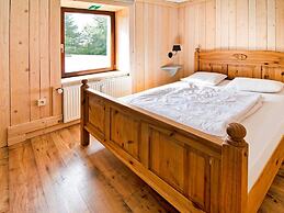 Holiday Home in Sourbrodt With Pool & Sauna