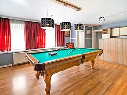 Holiday Home in Sourbrodt With Pool & Sauna