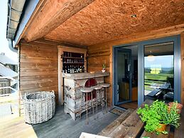Green Hillside Apartment-petit Wilogne