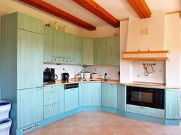 Stupna Holiday Home With Garden