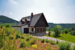 Stupna Holiday Home With Garden