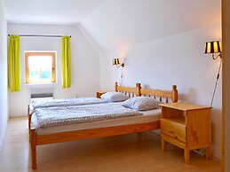 Stupna Holiday Home With Garden